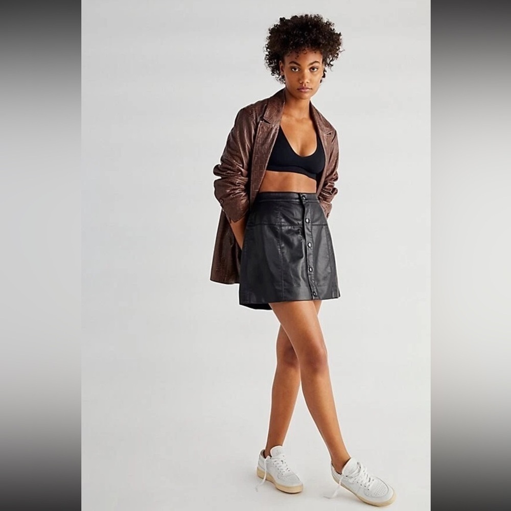 Free People Black Maisie Vegan Leather Snap Front Mini Skirt Size 0